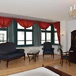 Altstadthotel Garni Schlundhaus & Rautenkranz 招待所 3*