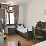 招待所 Altstadthotel Garni Schlundhaus & Rautenkranz 迈宁根