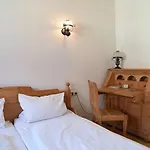 Altstadthotel Garni Schlundhaus & Rautenkranz 招待所 3*