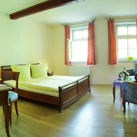 Altstadthotel Garni Schlundhaus & Rautenkranz Μάινινγκεν