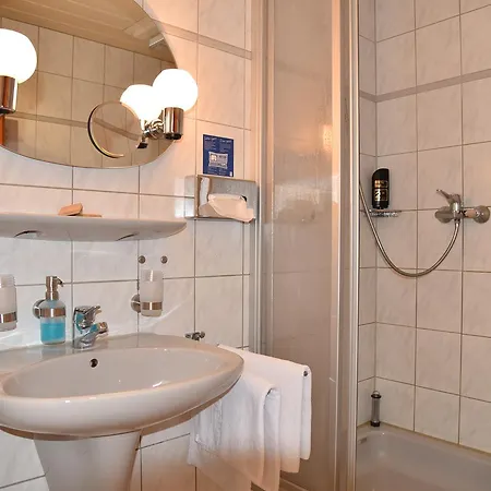 Πανσιόν Altstadthotel Garni Schlundhaus & Rautenkranz 3*