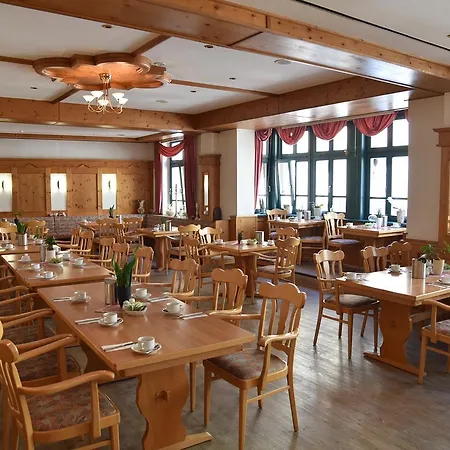 Πανσιόν Altstadthotel Garni Schlundhaus & Rautenkranz 3*